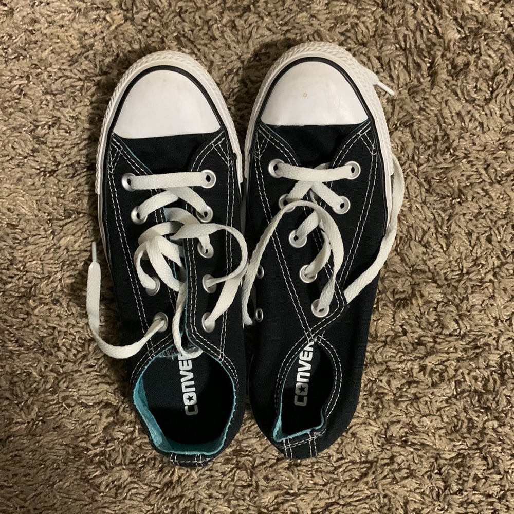 Converse Size 6 really nice condition!!